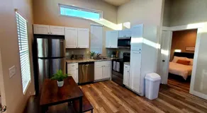 Hidden Gem! Private Guest Home - Image 3