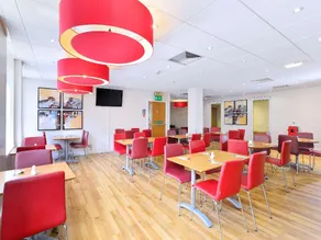 Travelodge Aberdeen Central - Image 3