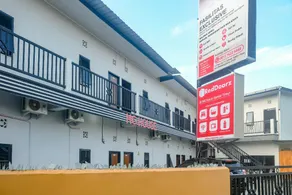 RedDoorz at MG House Siantar Timur - Image 3