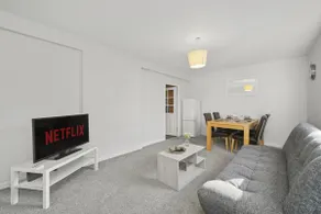3 bed house Roughland house Falkirk Bridgecity - Image 2