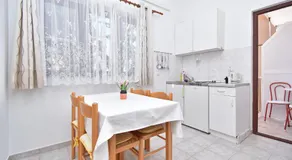 Jordan Apartments - Image 2