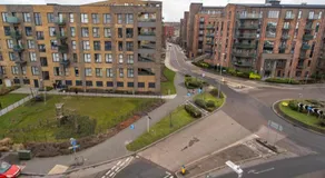 2 Bedroom penthouse flat in Dartford with free parking and next to station - Image 3