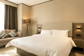 Hanting Hotel Yangzhou Jiangdu Golden Eagle Plaza - Image 2