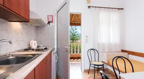 Eriva Hotel - Image 4