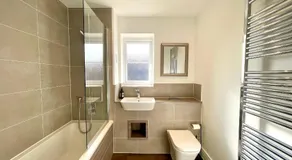 New Modern 2 Bed with parking in BISHOPS STORTFORD, close to Stansted Airport! - Image 2