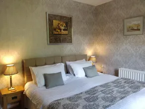 Melbourne Guest House - Image 5
