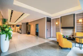 Home Inn Plus Guiyang Penshuichi Qianling Park Yan'an West Road Metro Station - Image 4