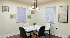 Newly renovated charming home with parking - Image 5