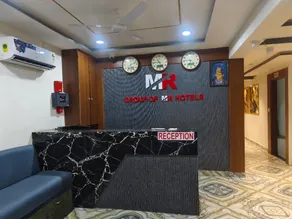 Hotel MARUTI R Drive Inn Road - Image 2