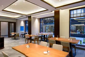 FengHuang Shan Shui Lian Xin Hotel - Image 3