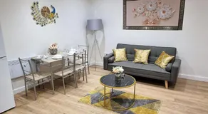 16A Ground floor setup for your most amazing relaxed stay Free Parking Free Fast WiFi - Image 2
