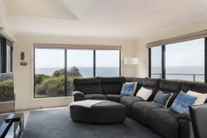 Seaspray Beach House - Image 2