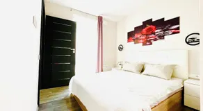 Royal Resident - Image 2