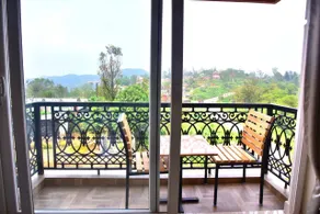 Hotel Coorg Palace - Image 2