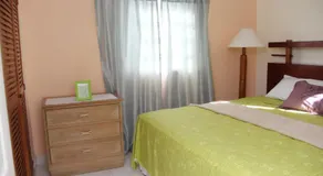 Central Oaklands Kingston Apt - Image 2