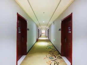 Yue Hotel (Baoding Mancheng Huiyou Shopping Mall) - Image 2