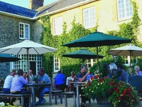 The Queens Arms - Image 4