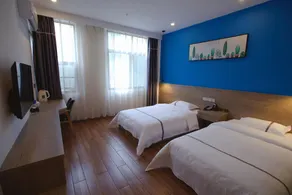 Sheng Yi Hotel (Natural Tower Branch) - Image 2