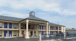 Executive Inn & Suites - Covington - Image 3