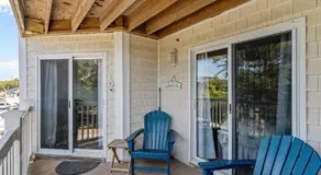 Cozy Condo with Community Pool Walk to Beach - Image 5