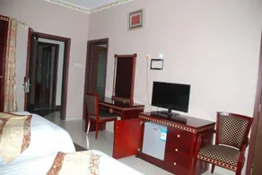 Obaa'S Golden Plaza Hotel - Image 5