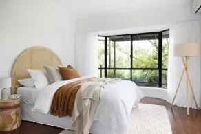 Designer Hinterland Escape with Breathtaking Views - Image 2