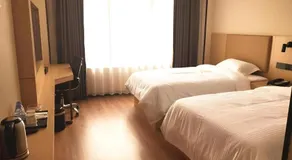 GreenTree Inn Express Yingtan Yujiang Railway Station - Image 2