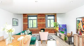 2BR Flat WiFi, Parking Contractors & Families - Image 3