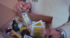 Tins Athens - Image 2