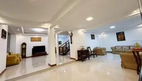 Lake View Garden Hotel - Image 3
