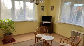 Rétifarkas Apartment with a green belt, fantastic city views and free parking - Image 2