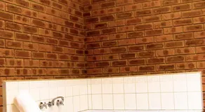 Golden River Motor Inn - Image 5