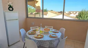 Appartement cosy avec piscine, proche commodités et plages, idéal pour familles - Image 4