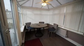 Luxury 3BR House 4 Bathrooms Free Parking Sleeps 5 - Image 4