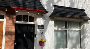Douglas House - Image 3
