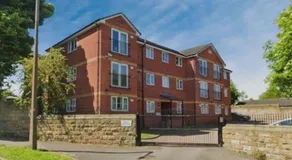 Tarn House Apartment South Yorksire - Image 3