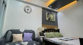 19f w NFLIX & BALCONY NEAR ROB, PGH, ACC USM&SLMC - Image 2