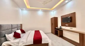 Hotel Betwa sarowar - Image 2