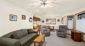 1490OAK Grandview Condo - Image 3