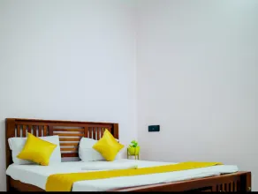 La French Villa - Image 2
