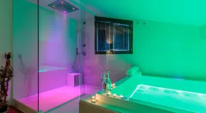 LUXURY VILLA RUBIN with Jacuzzi POOL GYM & SPA near Venice and Padua - Image 5
