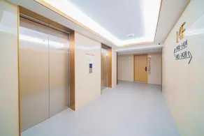 Dongguan Shiguang Cloud International Apartment - Image 2