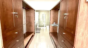 Grand Retreat - Image 4