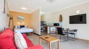 Windsurfer Beach Chalet 4 - Image 2