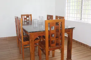 Ivory Inn - Image 4