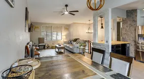 Modern Glass City Home - Image 3