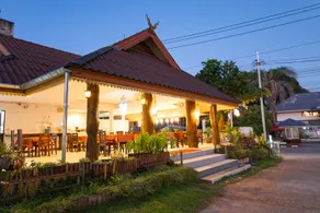 RoomQuest Golden Triangle Premium Collection - Image 4