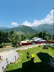 Frosty Mountain Resort - Image 4