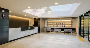 GLADSHEIM HOTEL - Image 4