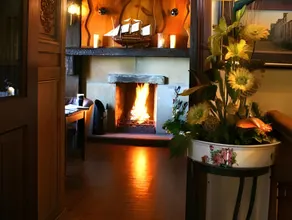 Maddens Bridge Bar & Guesthouse - Image 5
